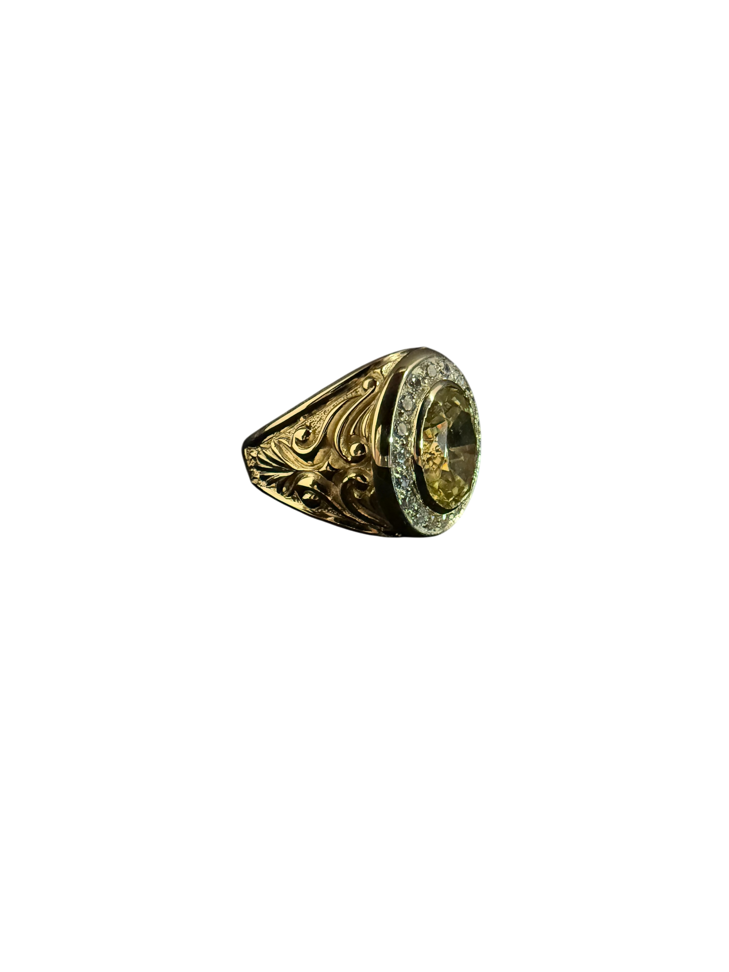 10K Solid Gold Statement Ring – Engraved with a Stunning Gemstone