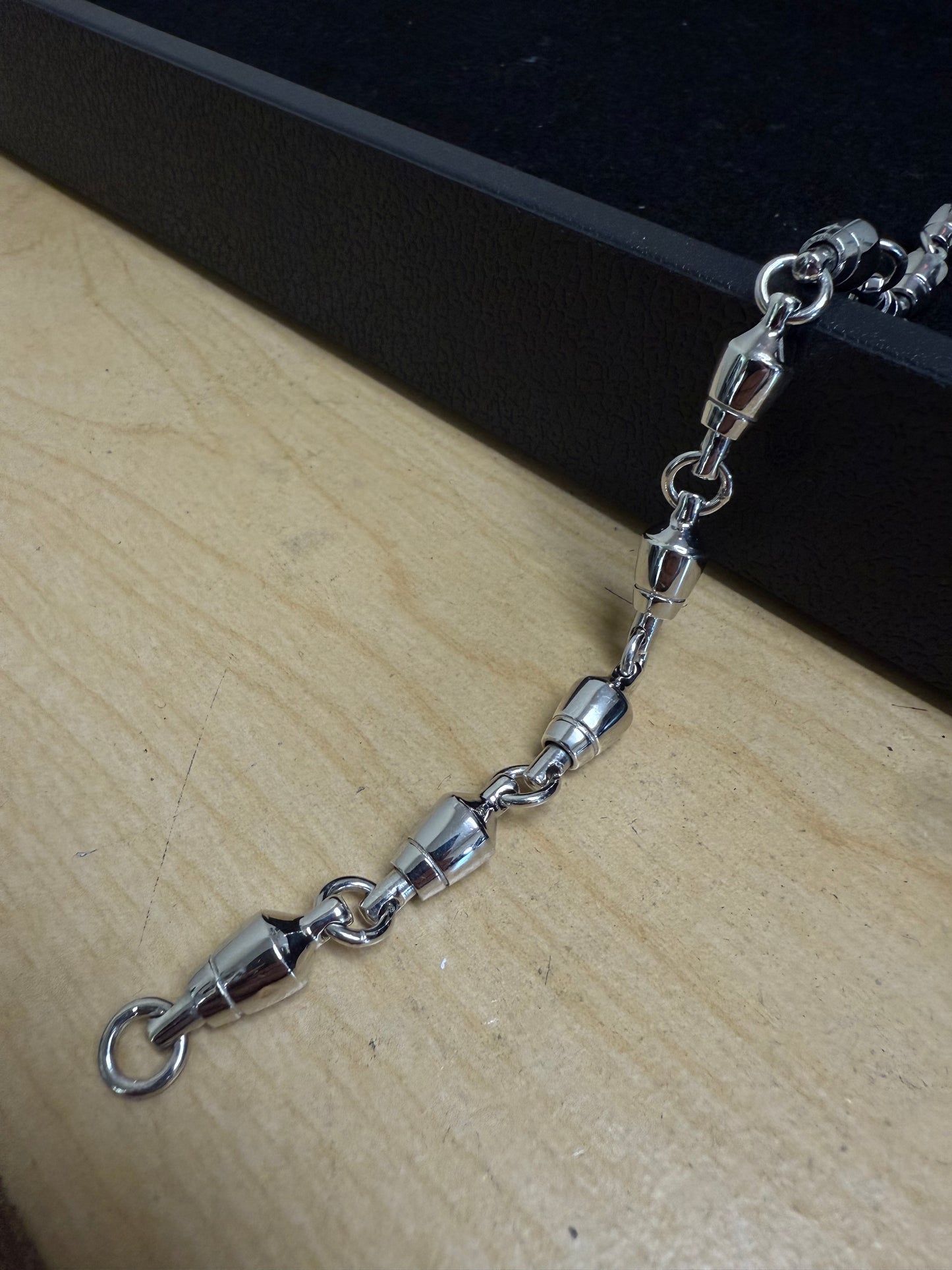 6MM Silver Swivel bracelet